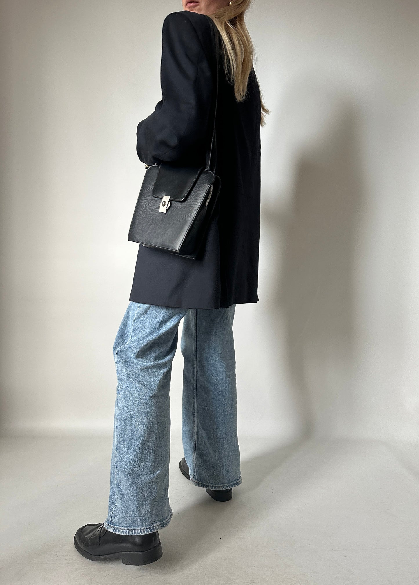 Precious navy oversize blazer