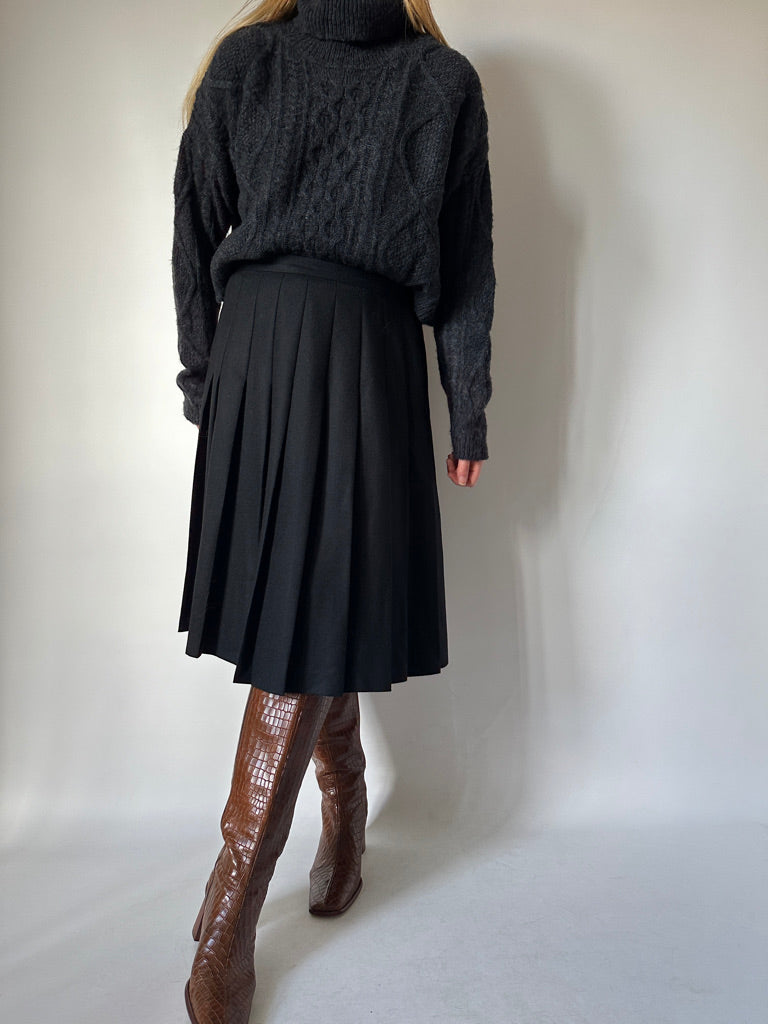 Pure virgin wool pleated skirt