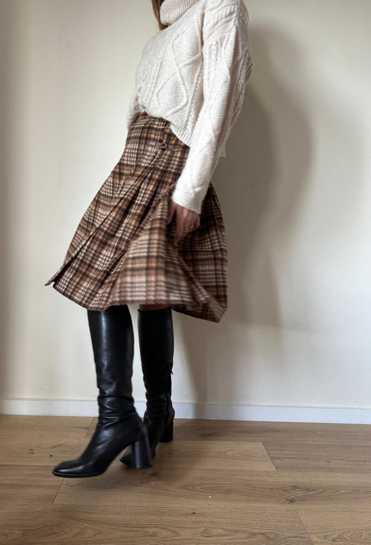 Tartan brown pleated skirt