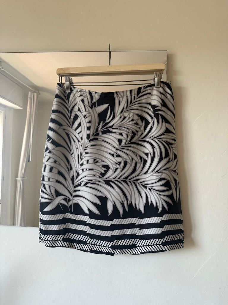 Black and white pure silk skirt