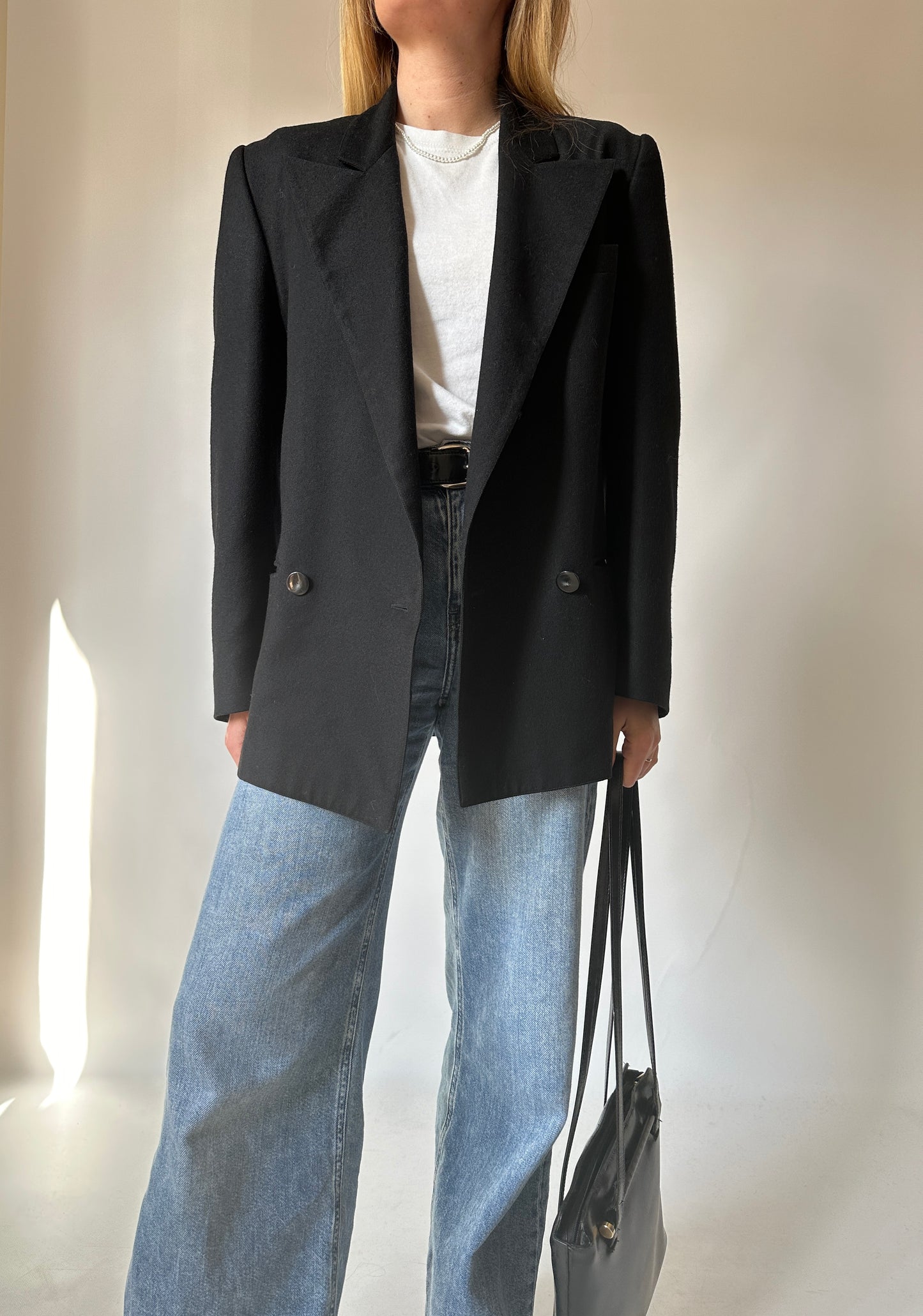 Essential wool black blazer