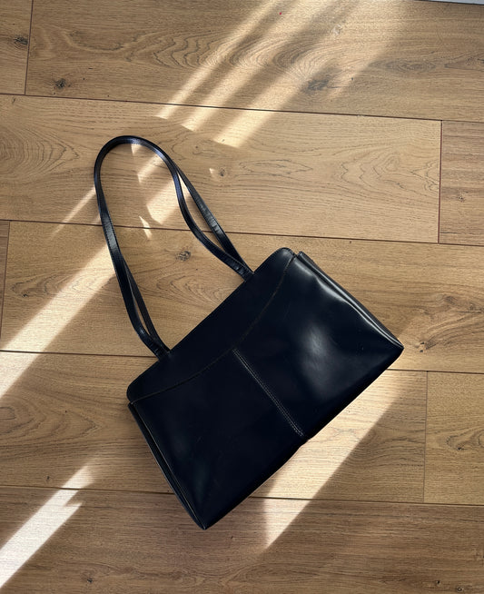 Leather-like tote bag