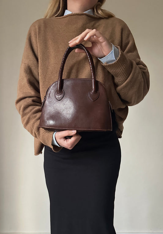 Iconic leather handbag