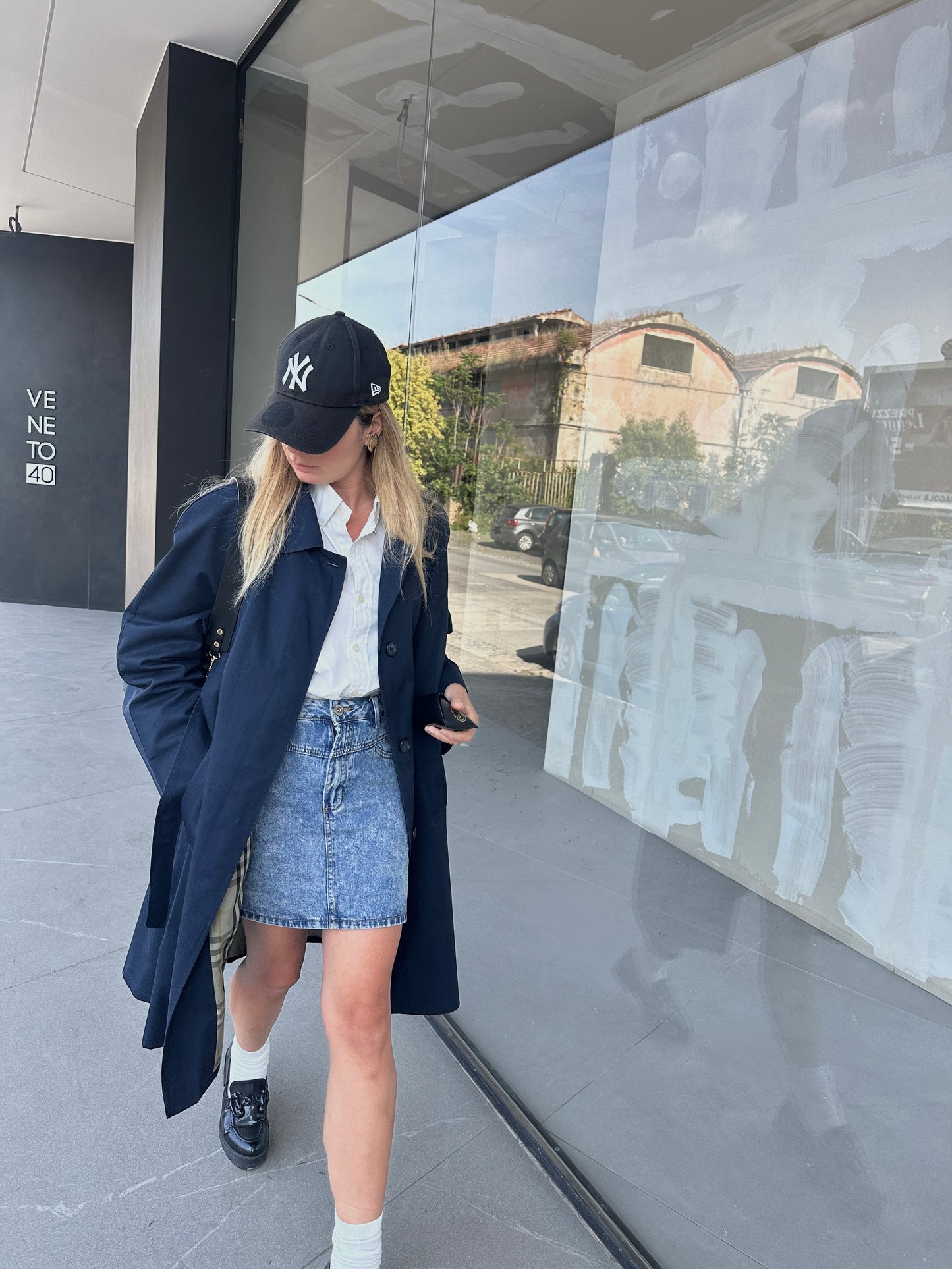 Spring navy trenchcoat