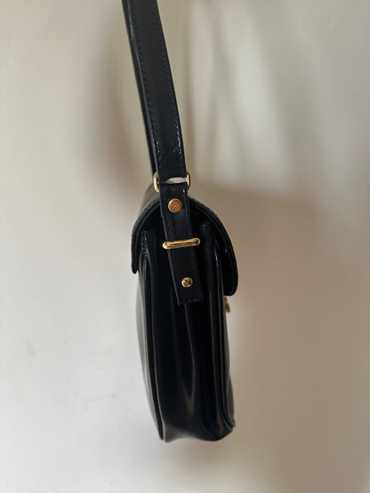 Precious modern leather bag