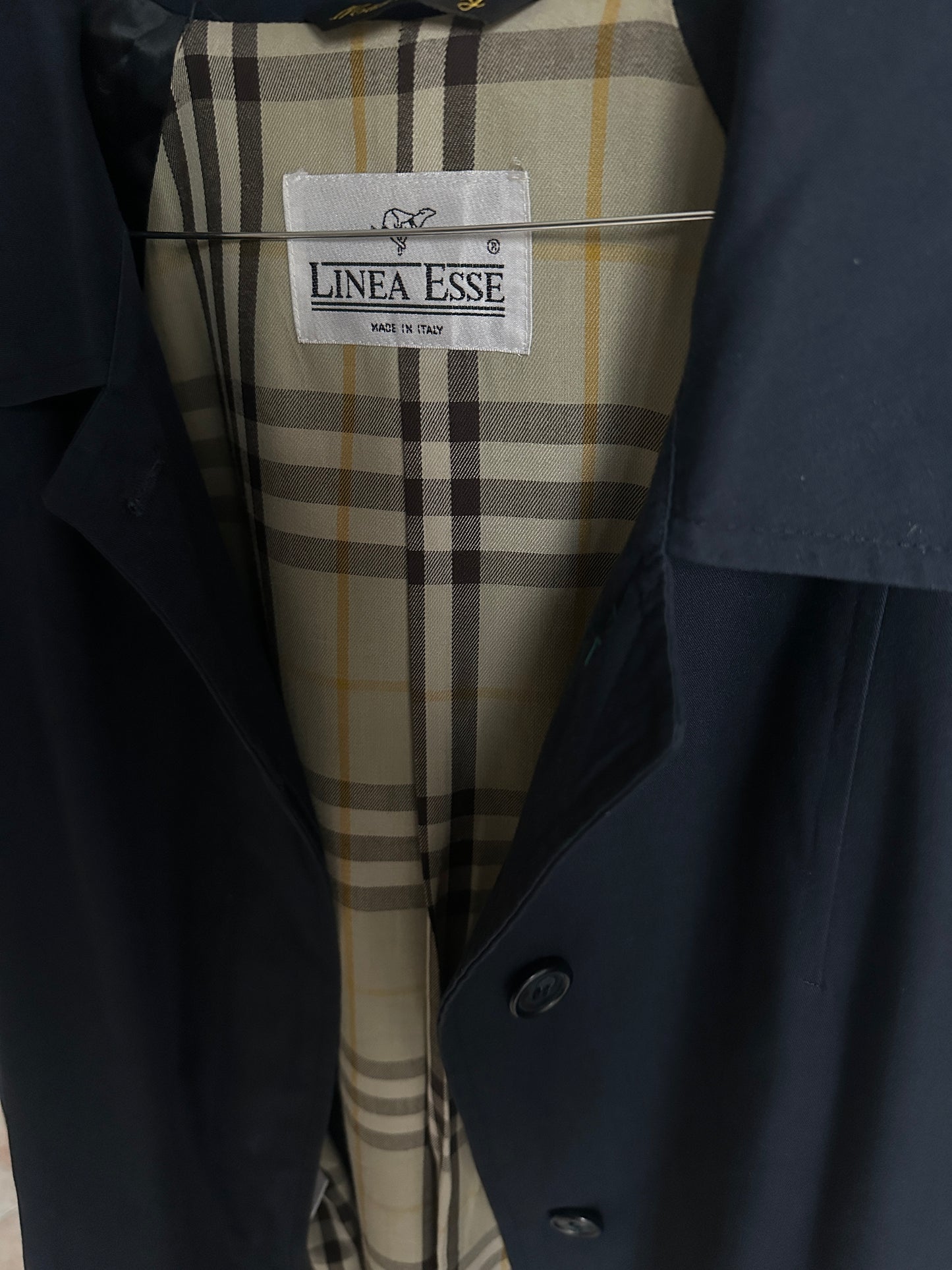 Spring navy trenchcoat