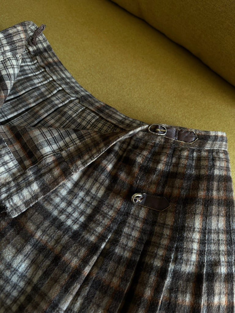 Tartan brown pleated skirt