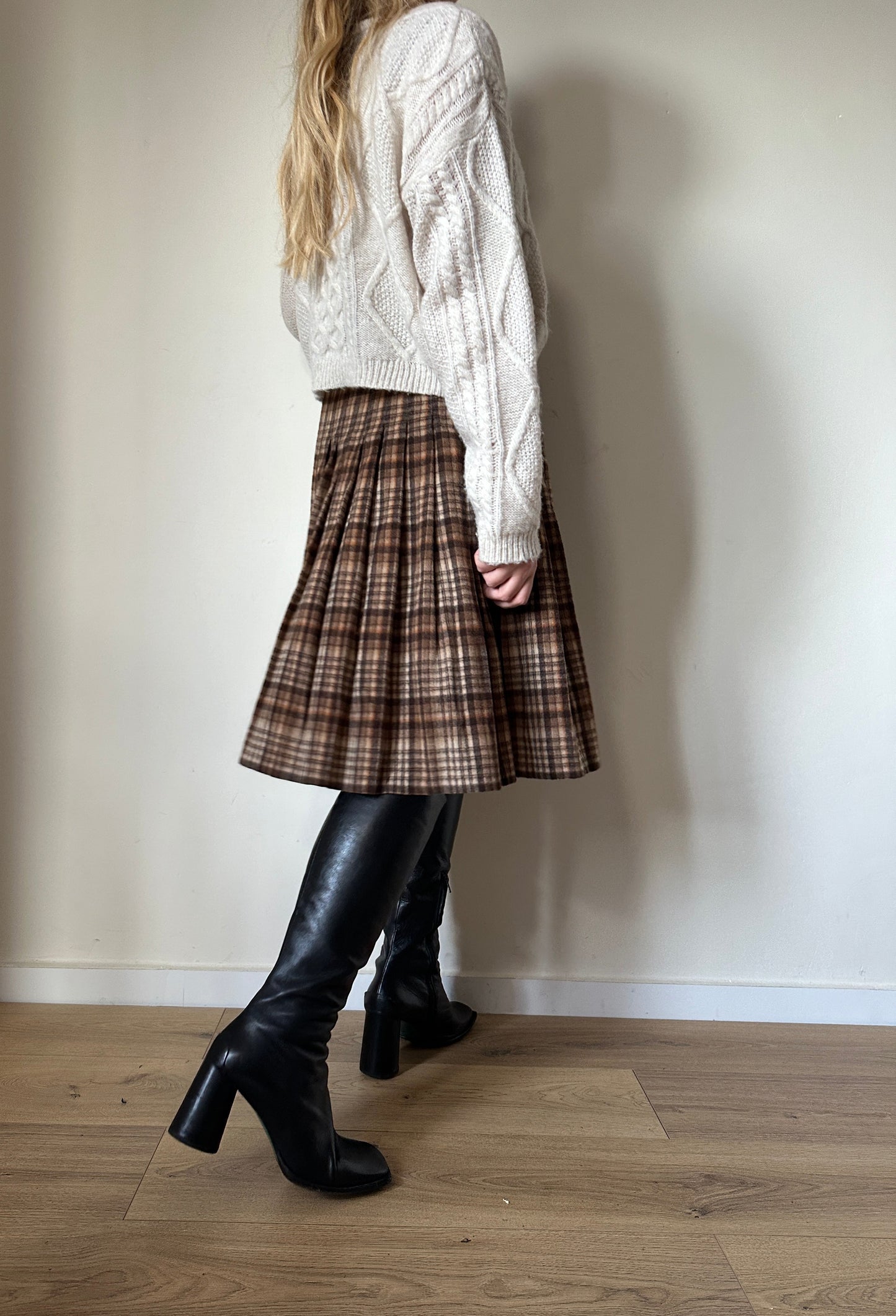 Tartan brown pleated skirt