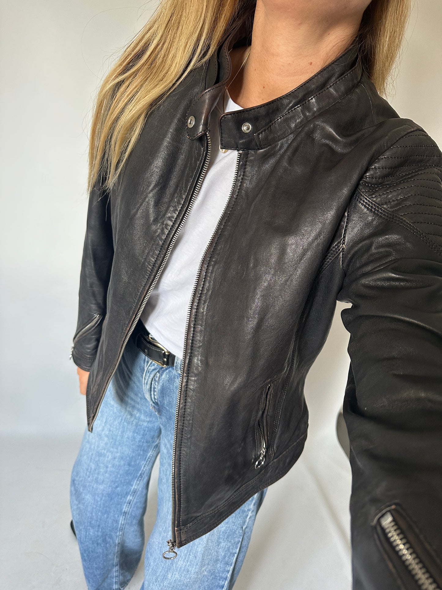 Used effect soft leather jacket