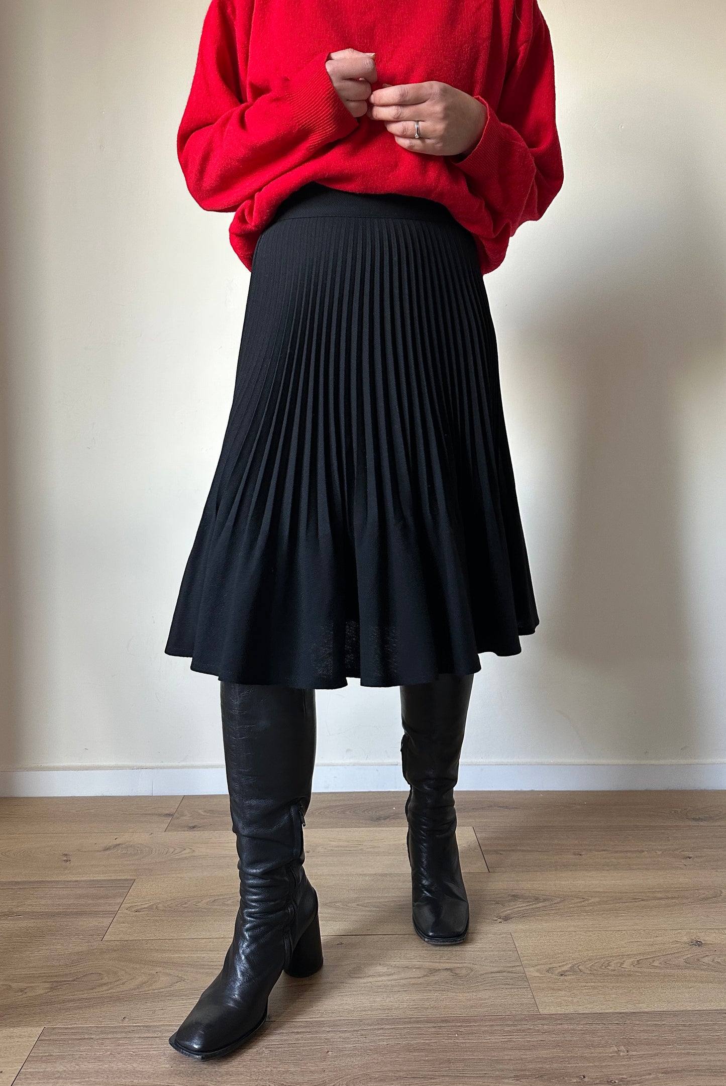 Pure wool plissè skirt