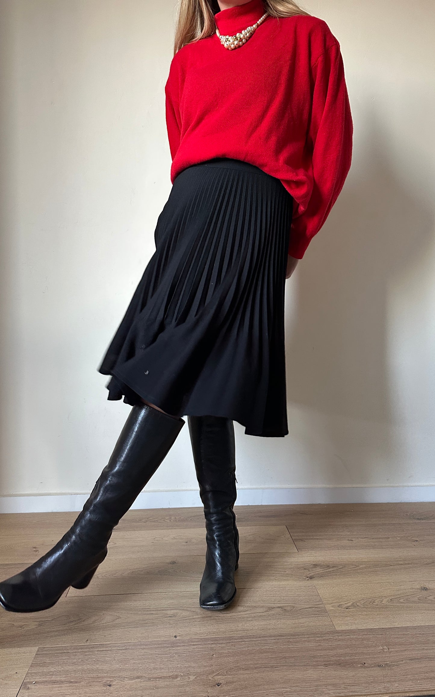 Pure wool plissè skirt