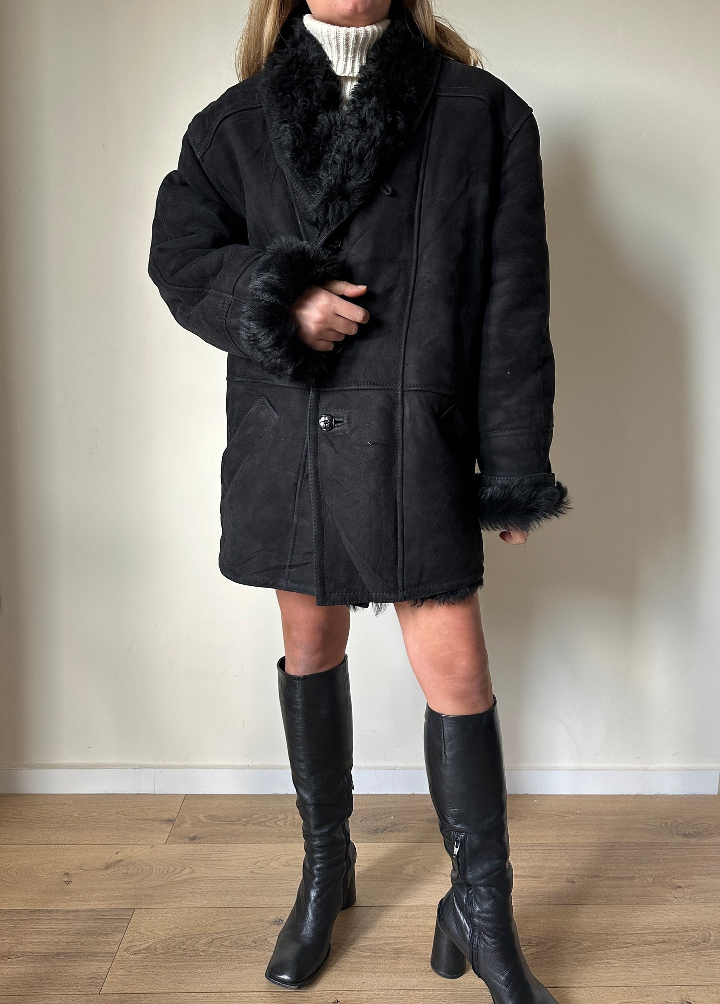 Oversize black Shearling