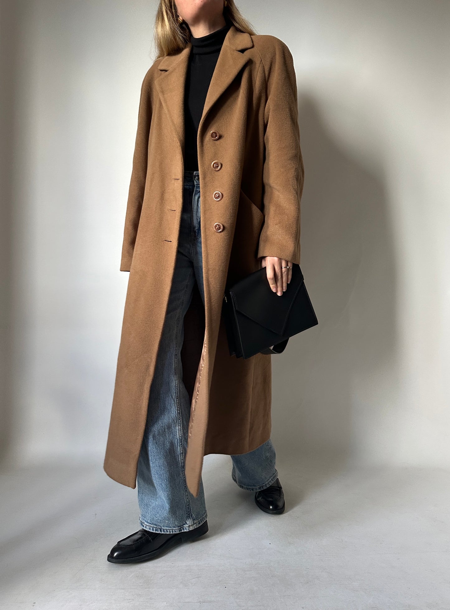 Wool, cachemire and angora extra long coat