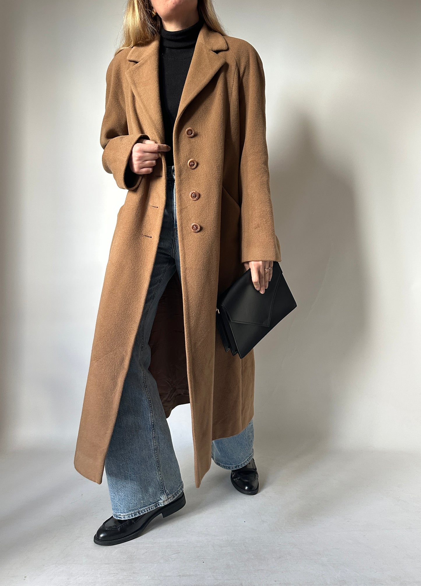 Wool, cachemire and angora extra long coat