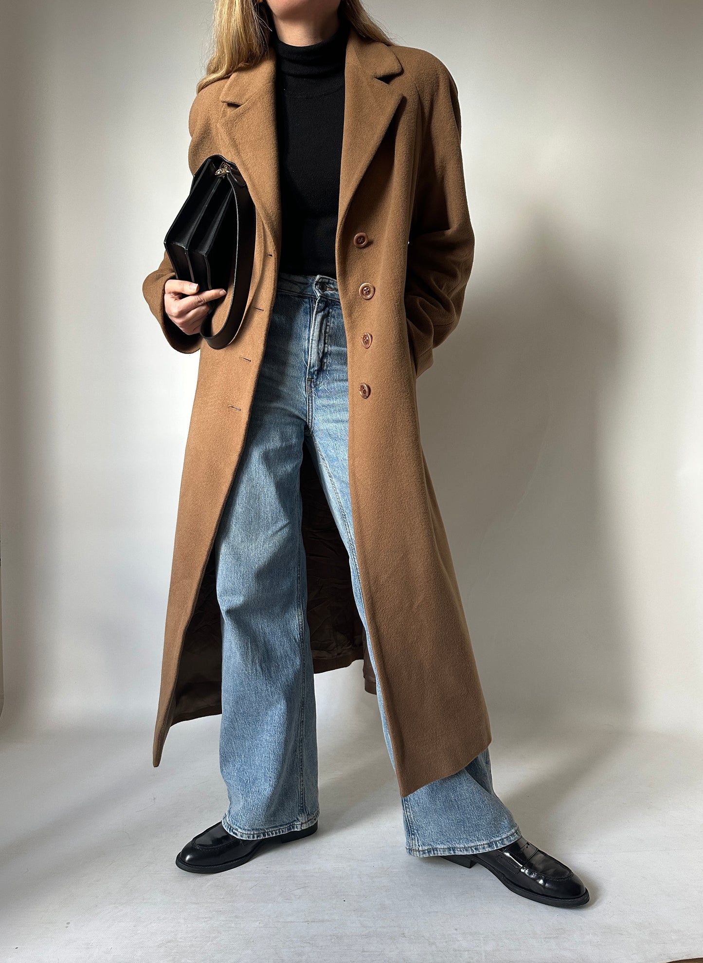 Wool, cachemire and angora extra long coat