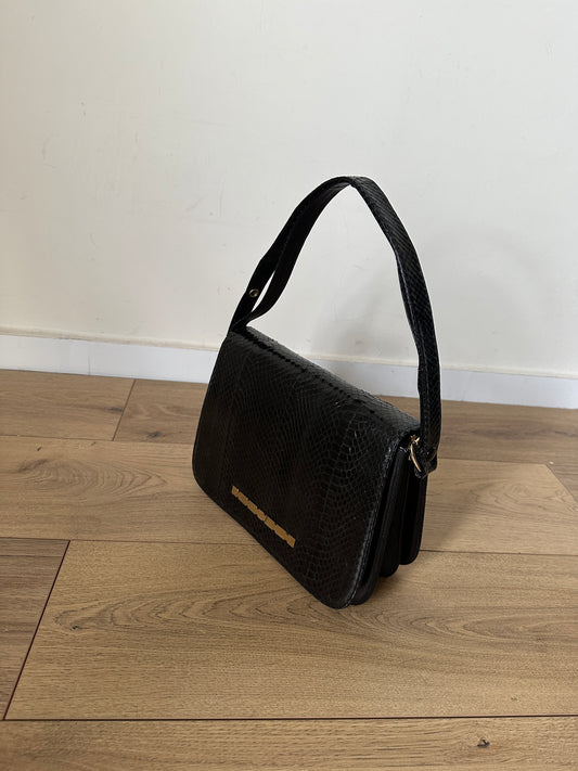 Phyton black bag