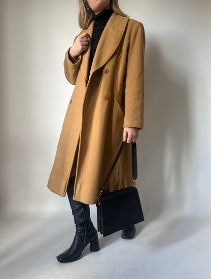 Cachemire and wool camel coat