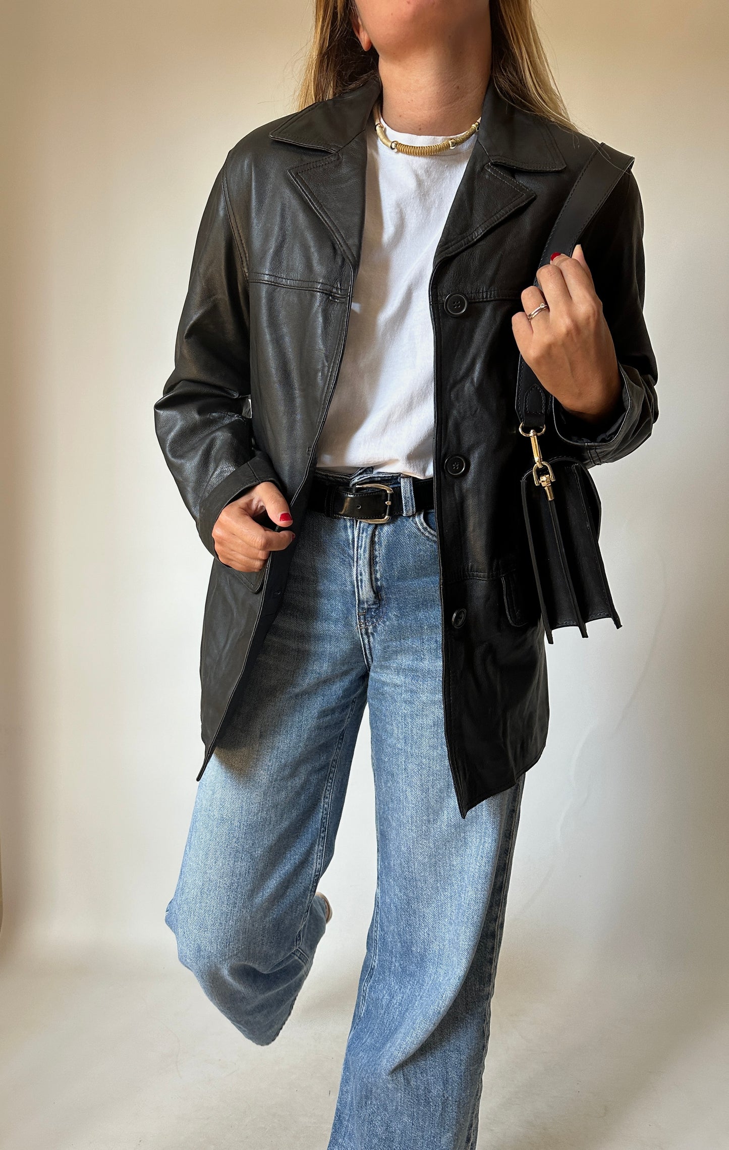 Indispensabile black leather jacket