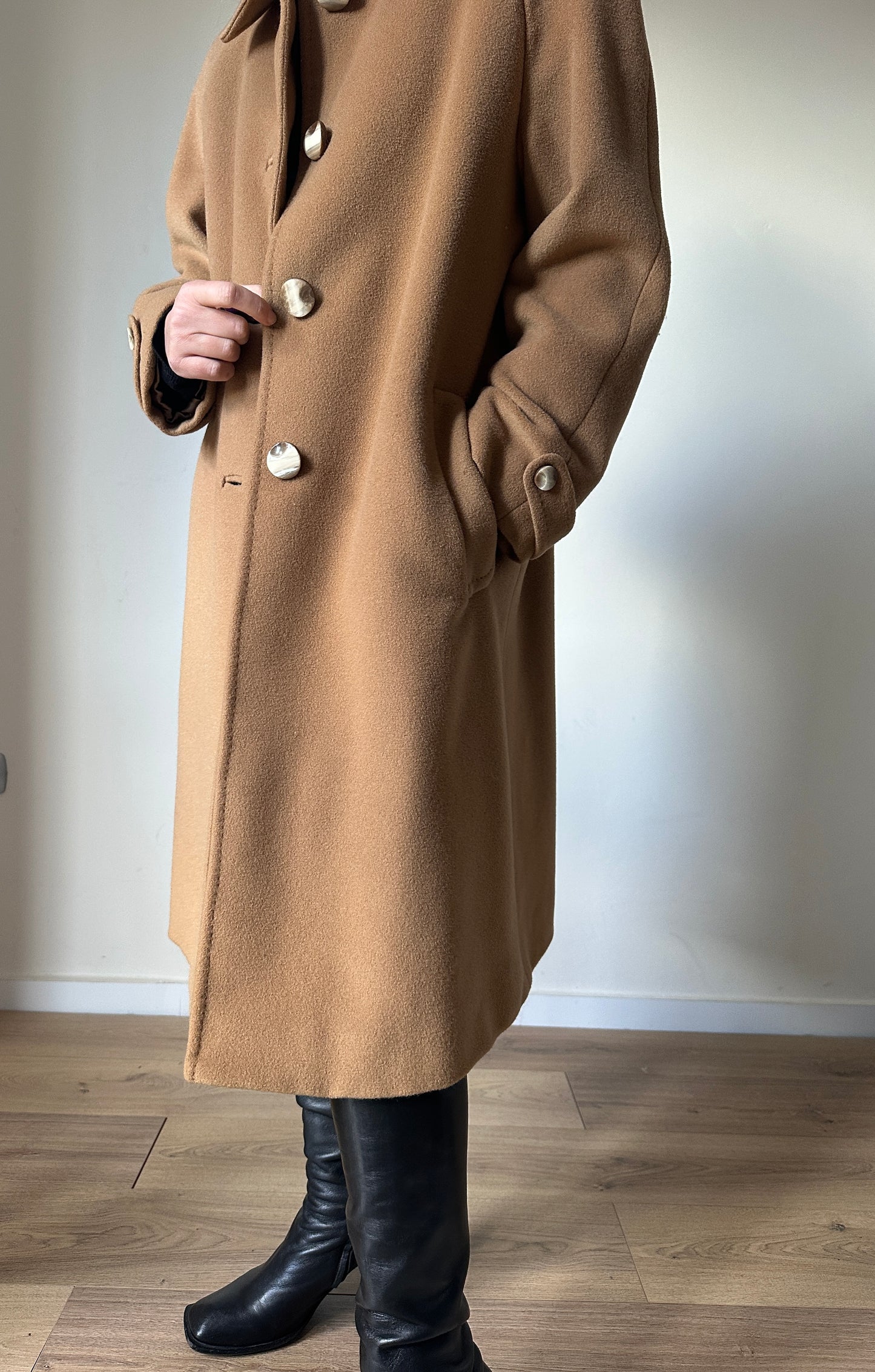 Dreamy camel wool coat