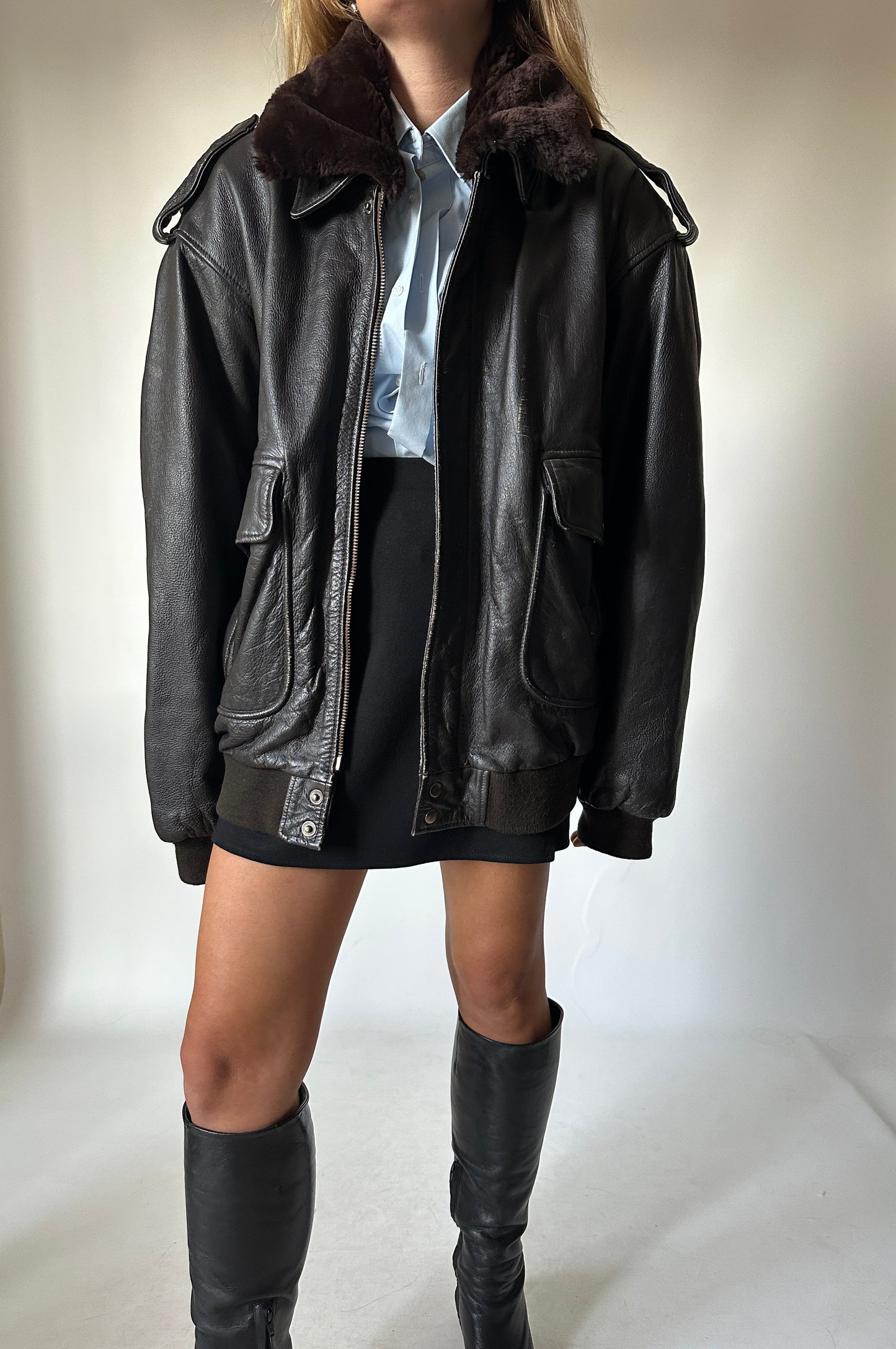 Cool aviator leather bomber