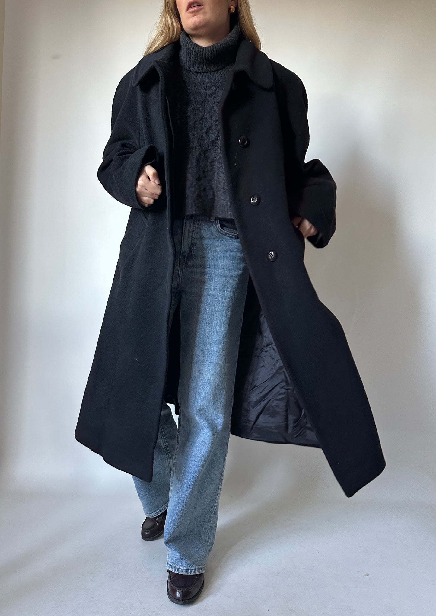 Essenziale black wool coat