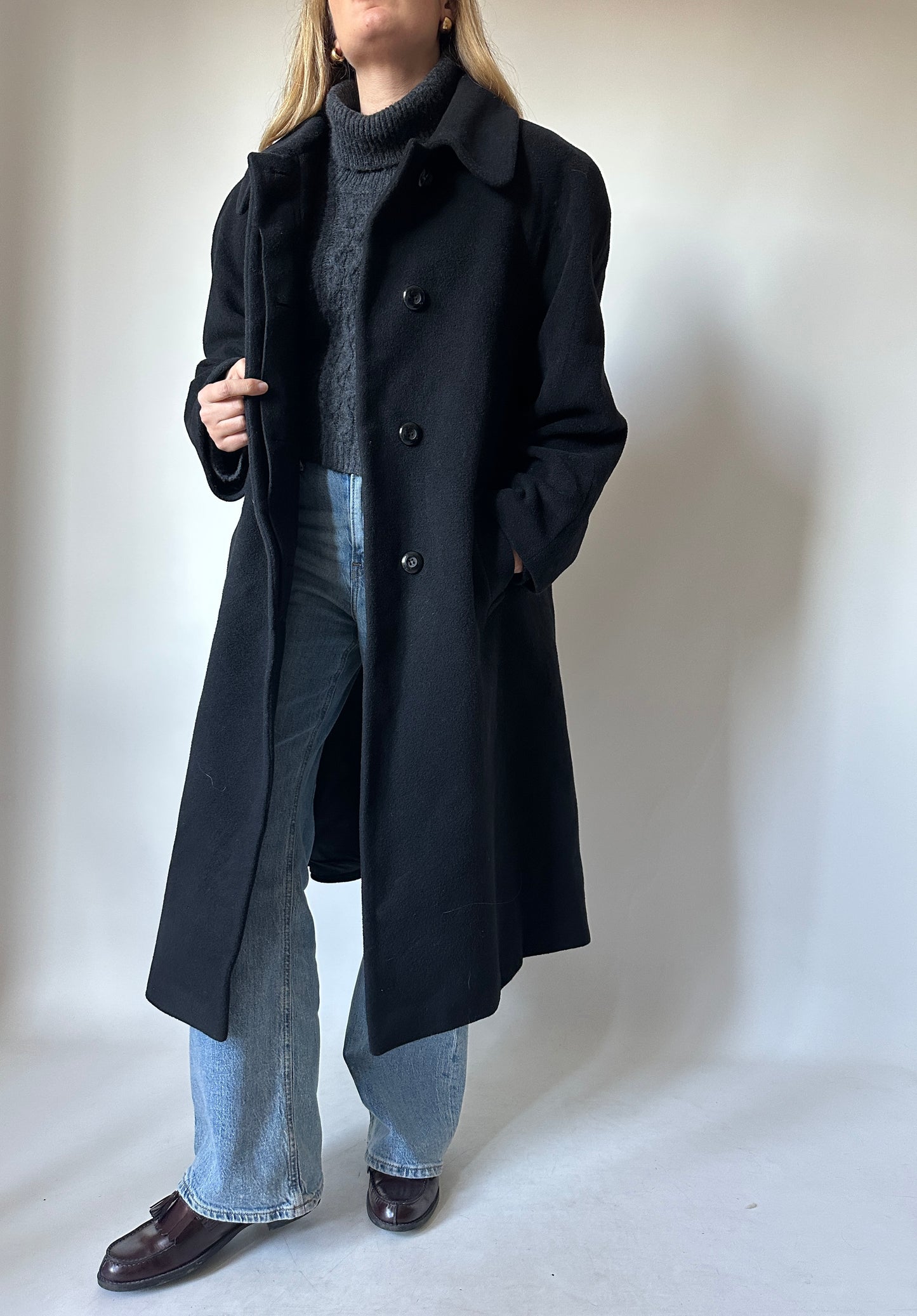 Essenziale black wool coat