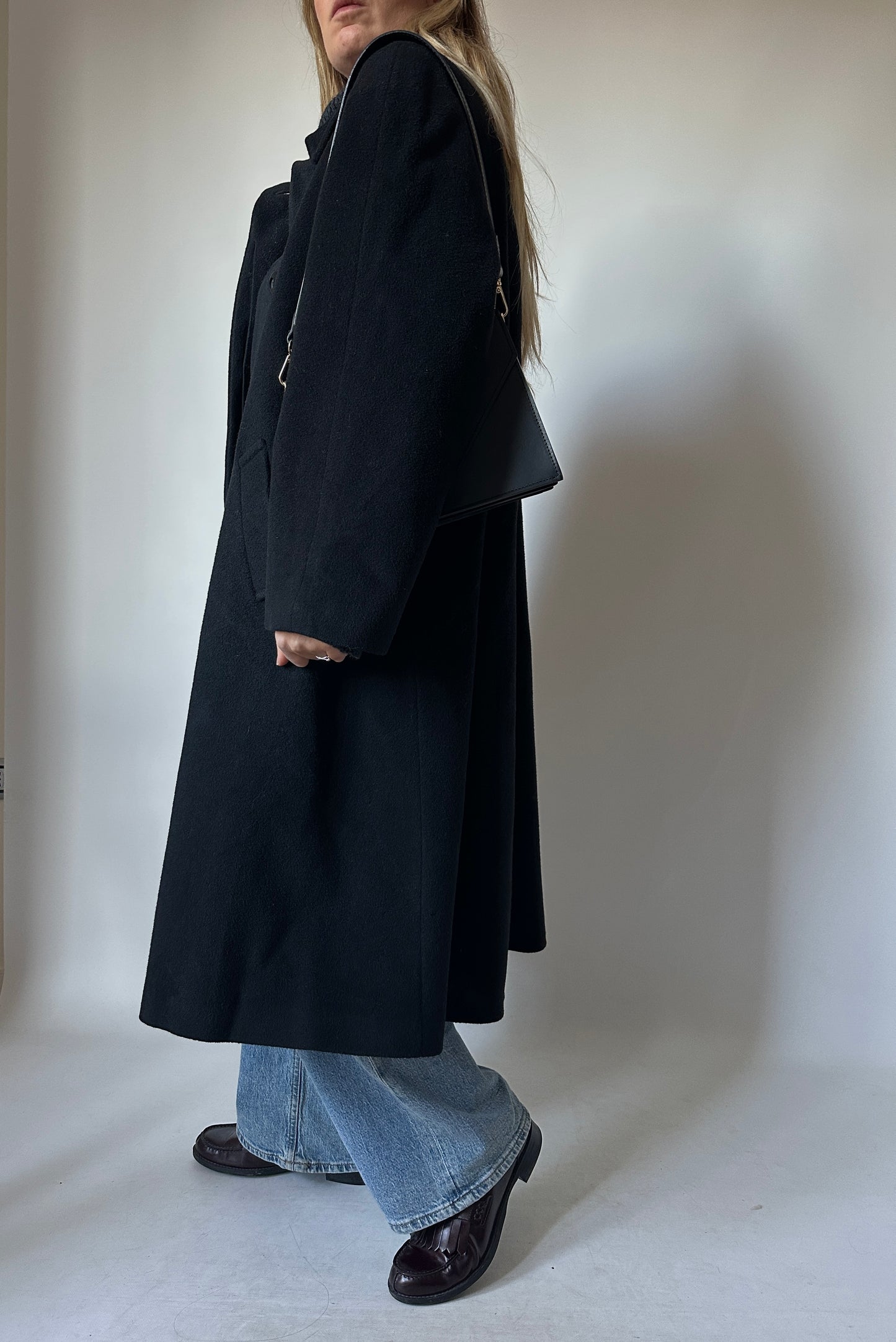 Essenziale black wool coat