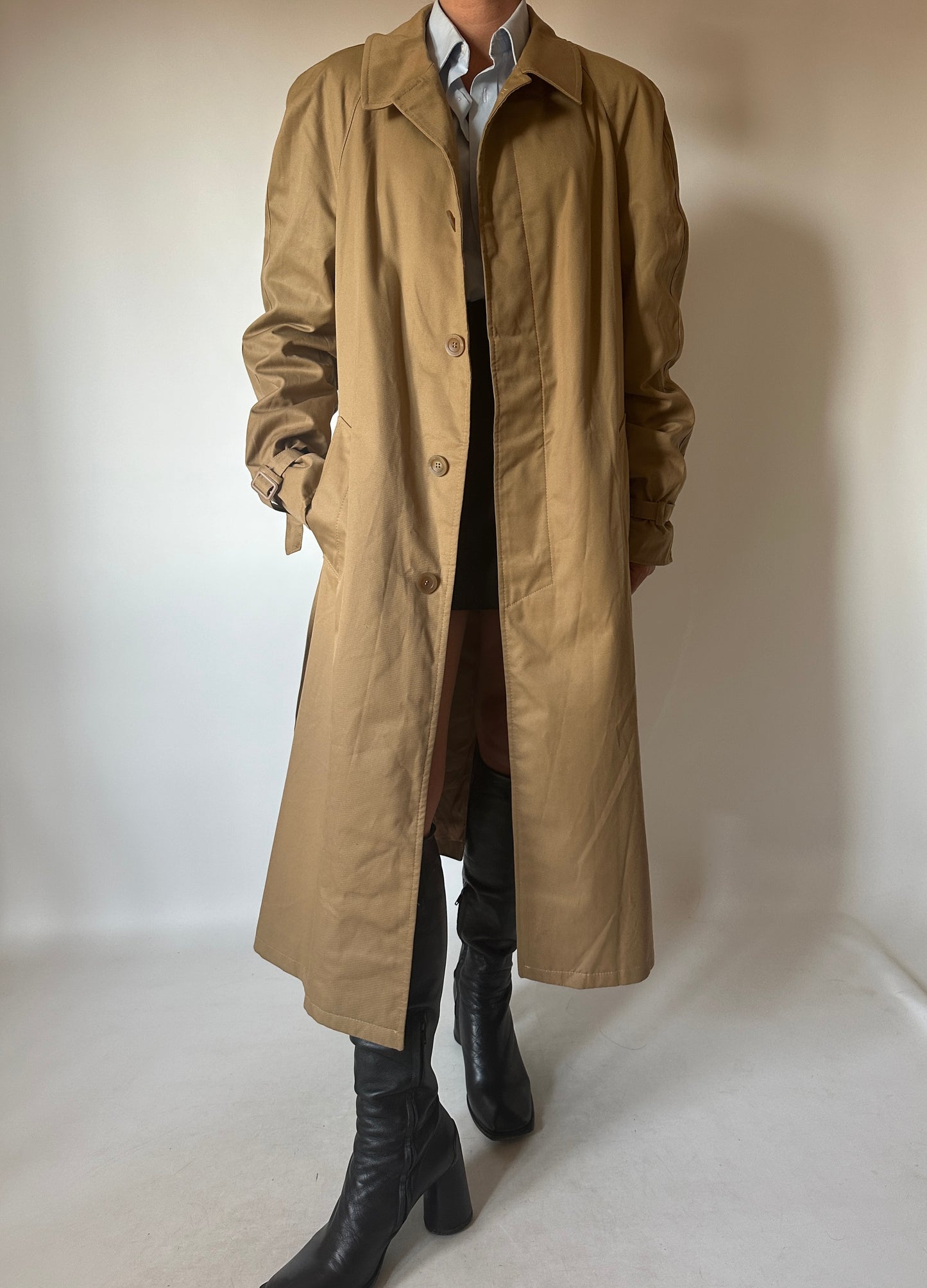 Genderless camel trenchcoat