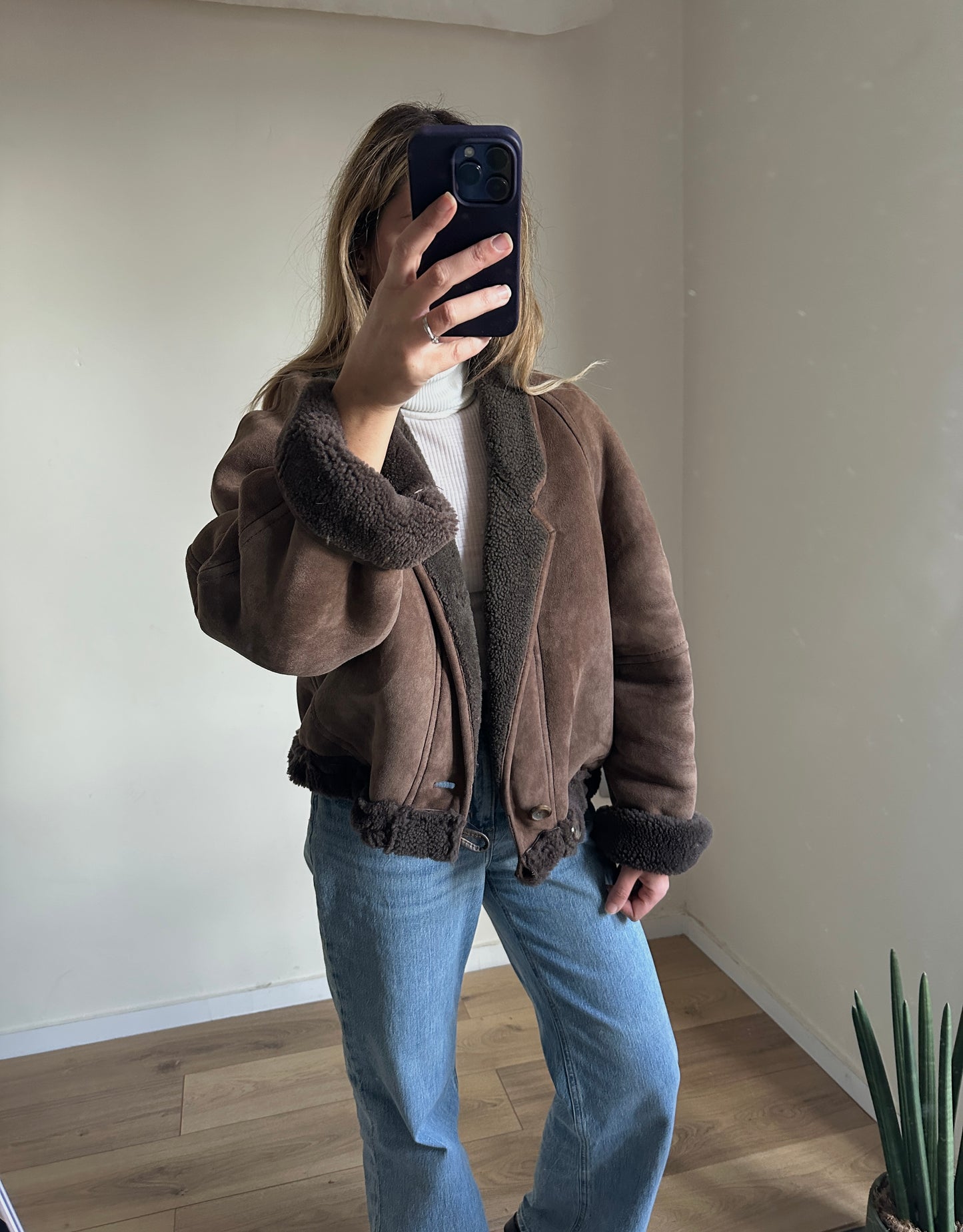 Chocolate petite Shearling