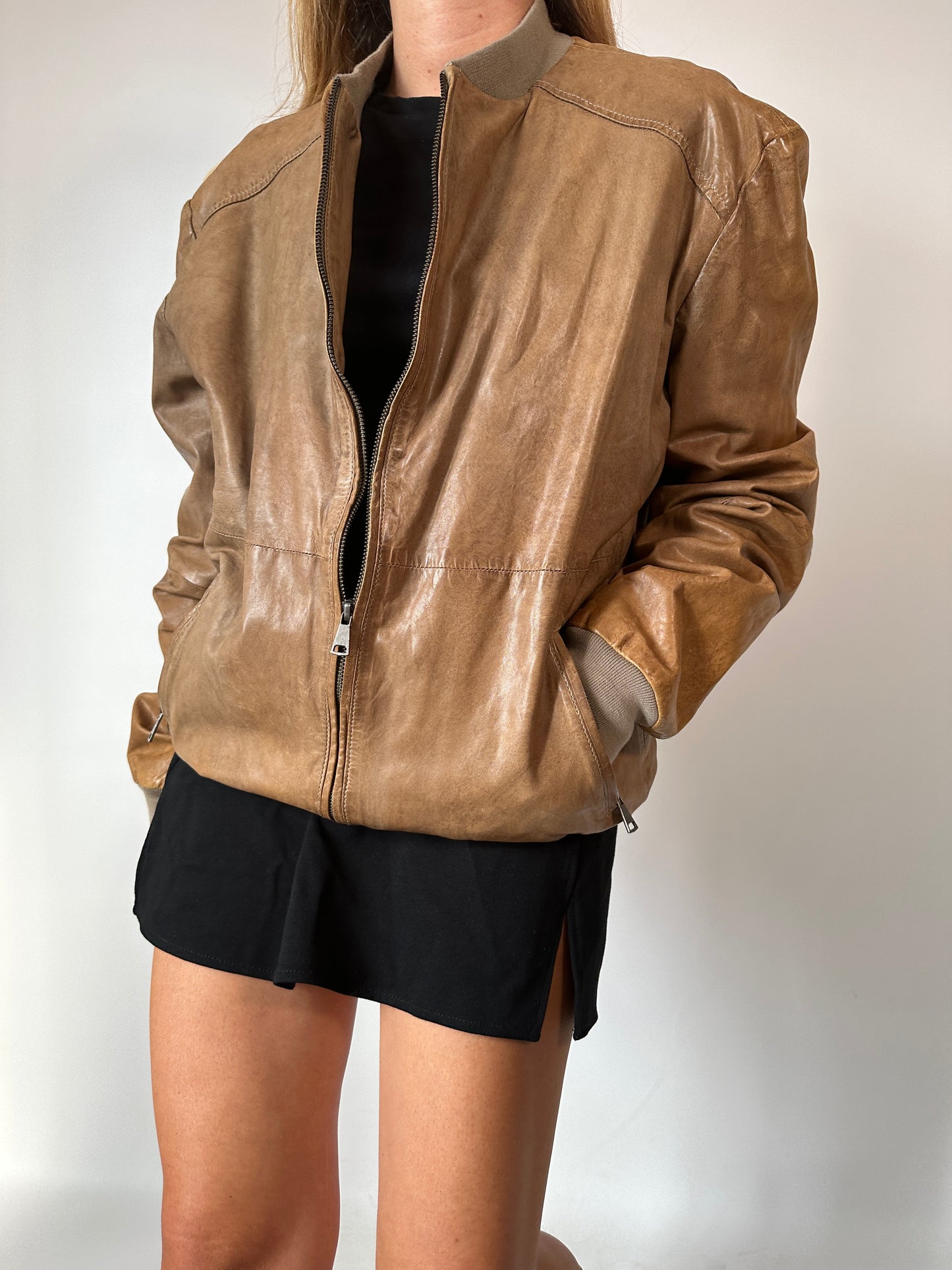 Real leather used effect bomber jacket