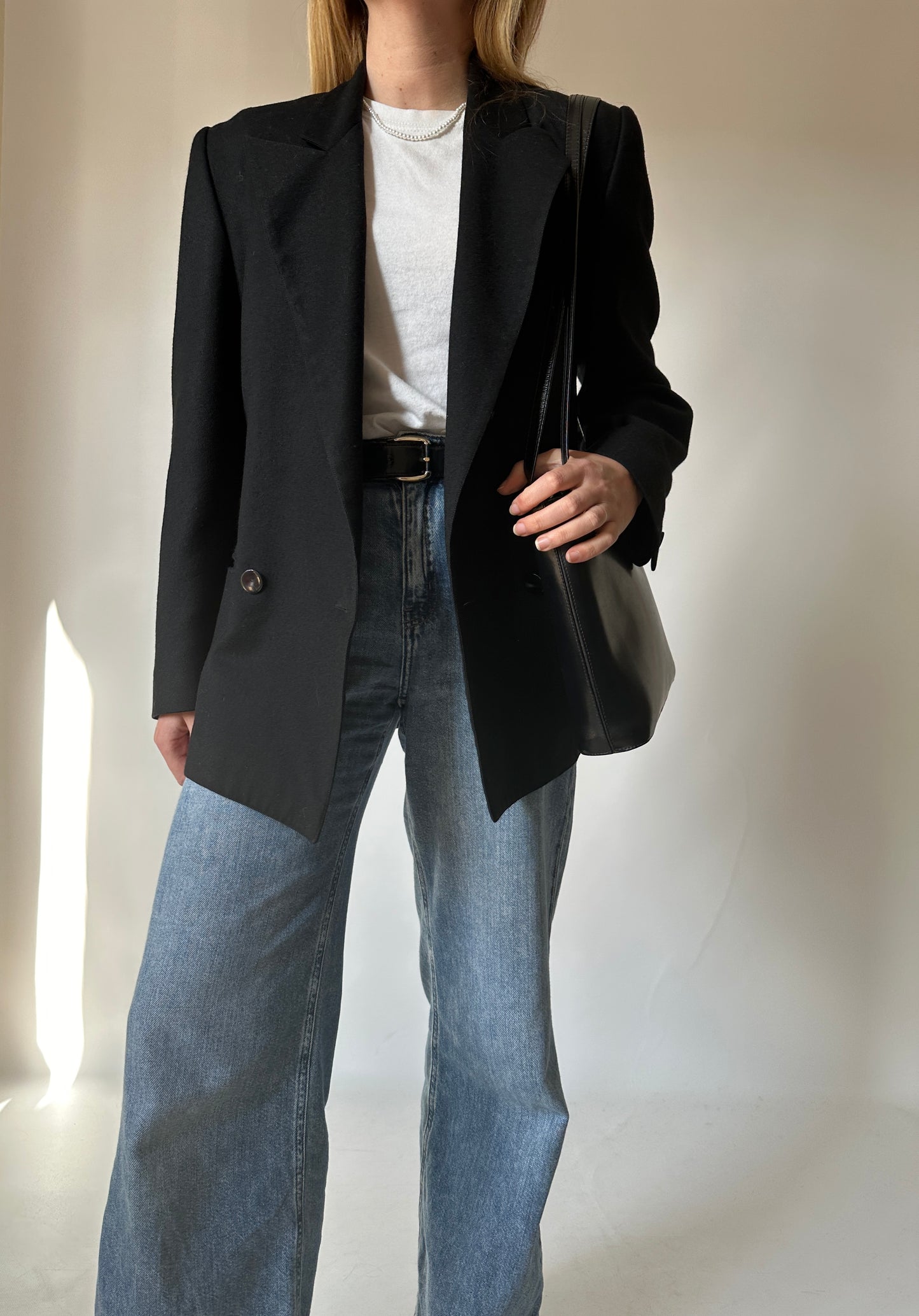 Essential wool black blazer