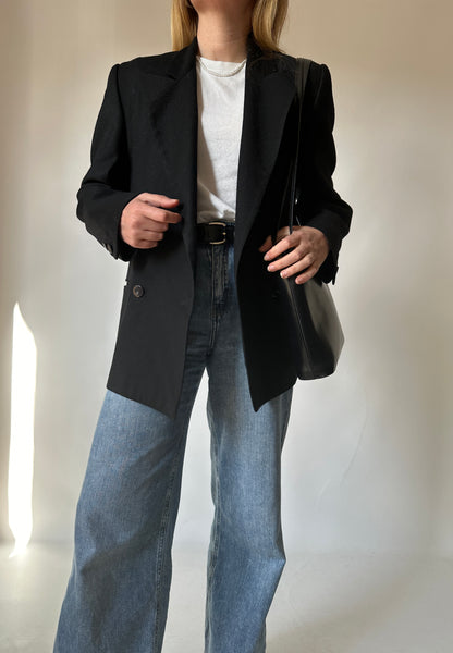 Essential wool black blazer