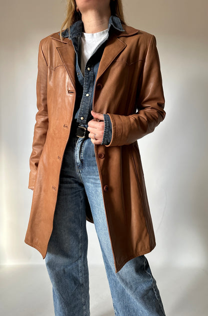 Caramello leather trench