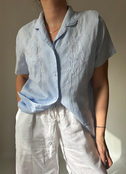 Embroidered 100% linen shirt