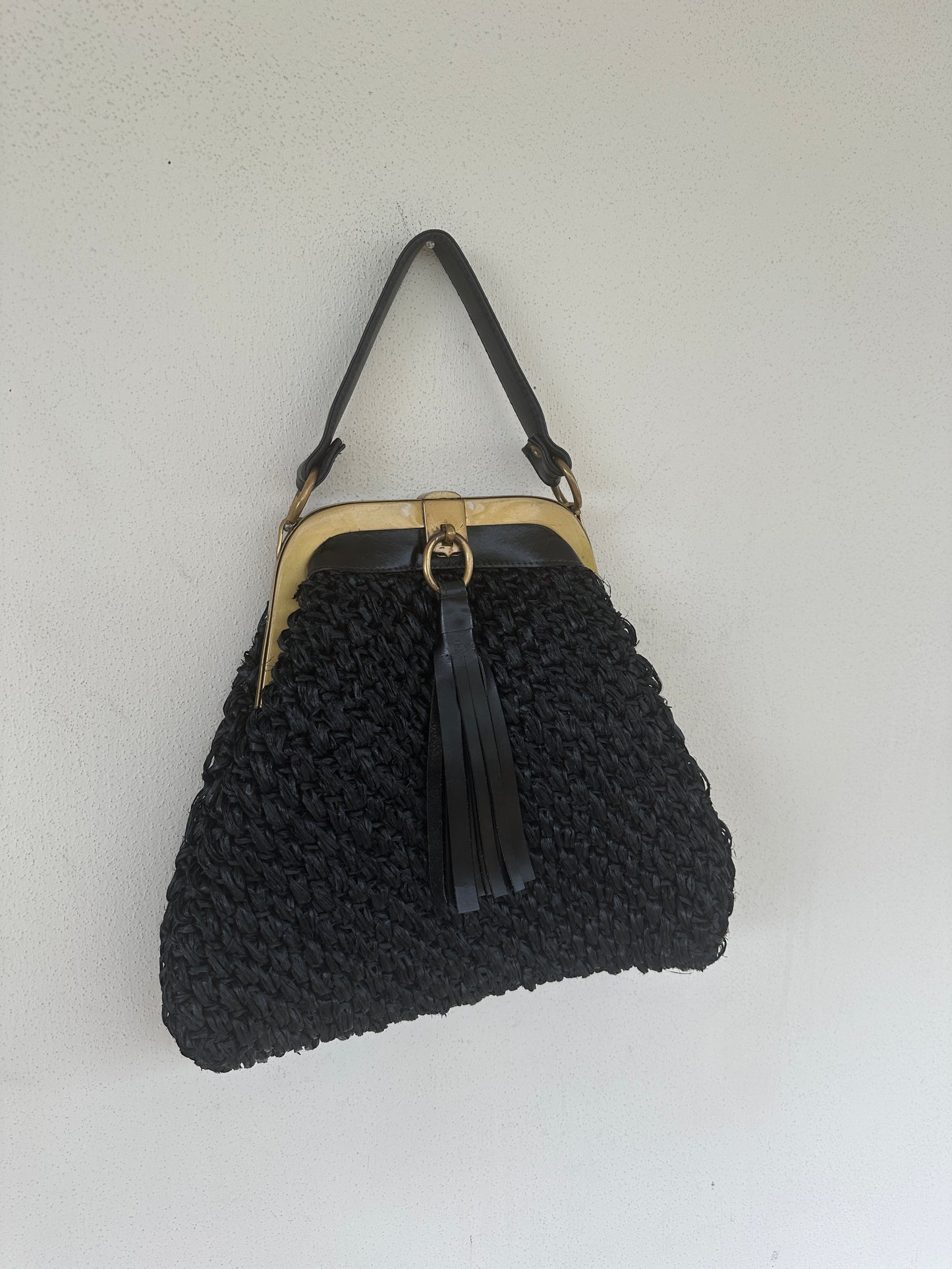 Unique 70s raffia bag