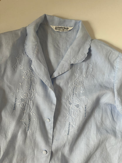 Embroidered 100% linen shirt