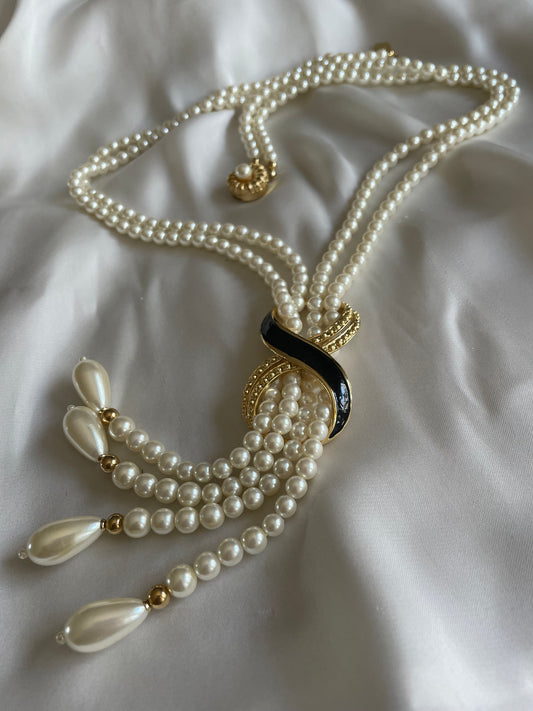 Collana preziosa con perle